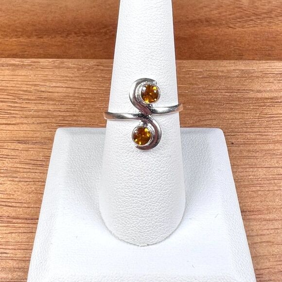 Citrine Ring Birthstone Solid Sterling Silver - Sz 8.5 - Picture 1 of 4